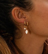 Load image into Gallery viewer, Diamond Pearl and Ear Cuff Huggie Set - Toasted Jewelry