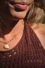 Load image into Gallery viewer, Shell Phone Necklace - Toasted Jewelry