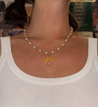 Load image into Gallery viewer, Trudy Sunrise Shell Necklace - Toasted Jewelry