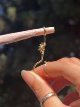 Load image into Gallery viewer, Baby J Holder - Toasted Jewelry
