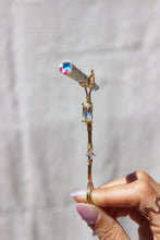 Load image into Gallery viewer, Adelaide Joint Holder - Toasted Jewelry