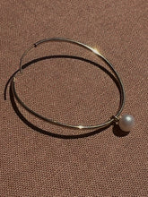 Load image into Gallery viewer, 14K Yellow Gold Pearl Hoops - Toasted Jewelry