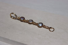 Load image into Gallery viewer, The Momi Joint Holder - Toasted Jewelry