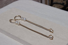 Load image into Gallery viewer, The Daisy Pearl Joint Holder - Toasted Jewelry