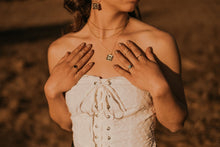 Load image into Gallery viewer, Dainty Hammered Turquoise Ring