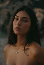 Load image into Gallery viewer, Linx Green Pearl Layer Chain
