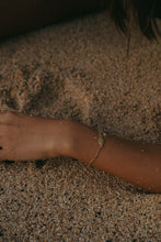 Load image into Gallery viewer, Aiko Green Pearl Bracelet
