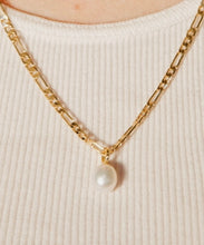 Load image into Gallery viewer, I&#39;m Different Pearl Necklace
