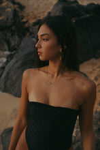 Load image into Gallery viewer, Puerto Green Pearl Hoops
