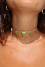Load image into Gallery viewer, Keana Green Pearl Choker
