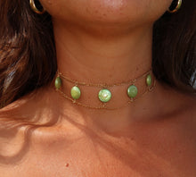Load image into Gallery viewer, Keana Green Pearl Choker
