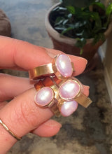 Load image into Gallery viewer, Lavender Pearl Ring
