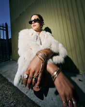 Load image into Gallery viewer, Nala Donna Hand Chain
