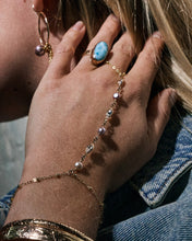 Load image into Gallery viewer, Nala Donna Hand Chain
