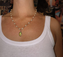 Load image into Gallery viewer, Trudy Green Pearl Necklace
