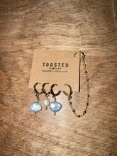 Load image into Gallery viewer, iLiA Blue Pearl and Ear Cuff Huggie Set

