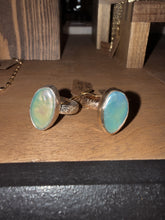 Load image into Gallery viewer, Nixie Blue Pearl Floral Band
