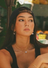 Load image into Gallery viewer, iLiA Blue Pearl and Ear Cuff Huggie Set
