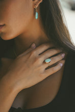 Load image into Gallery viewer, Nixie Blue Pearl Floral Band
