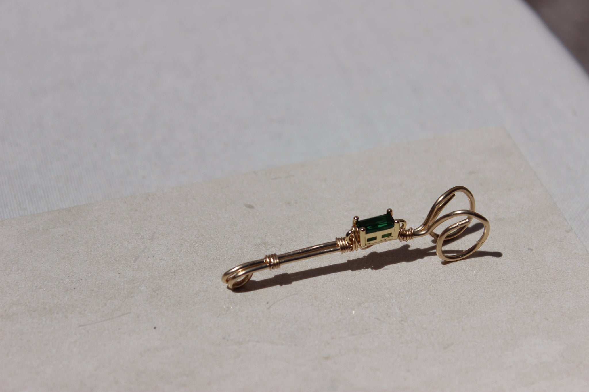 The Emerald Joint Holder – Toasted Jewelry