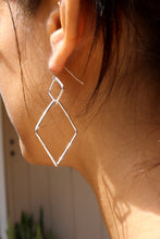 Load image into Gallery viewer, The Giselle Earrings
