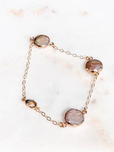 Load image into Gallery viewer, Pearleen Bracelet
