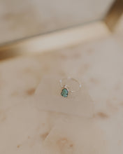 Load image into Gallery viewer, Turquoise Bezel Ring
